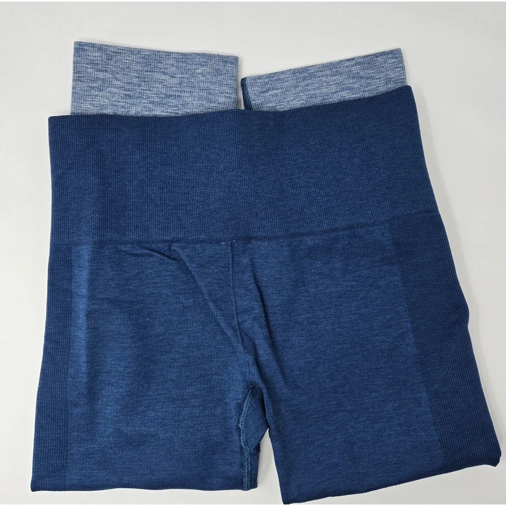 Lululemon Pants Womens 4 Seamlessly Street Crop Blue Activewear Measured 25" - Picture 4 of 9